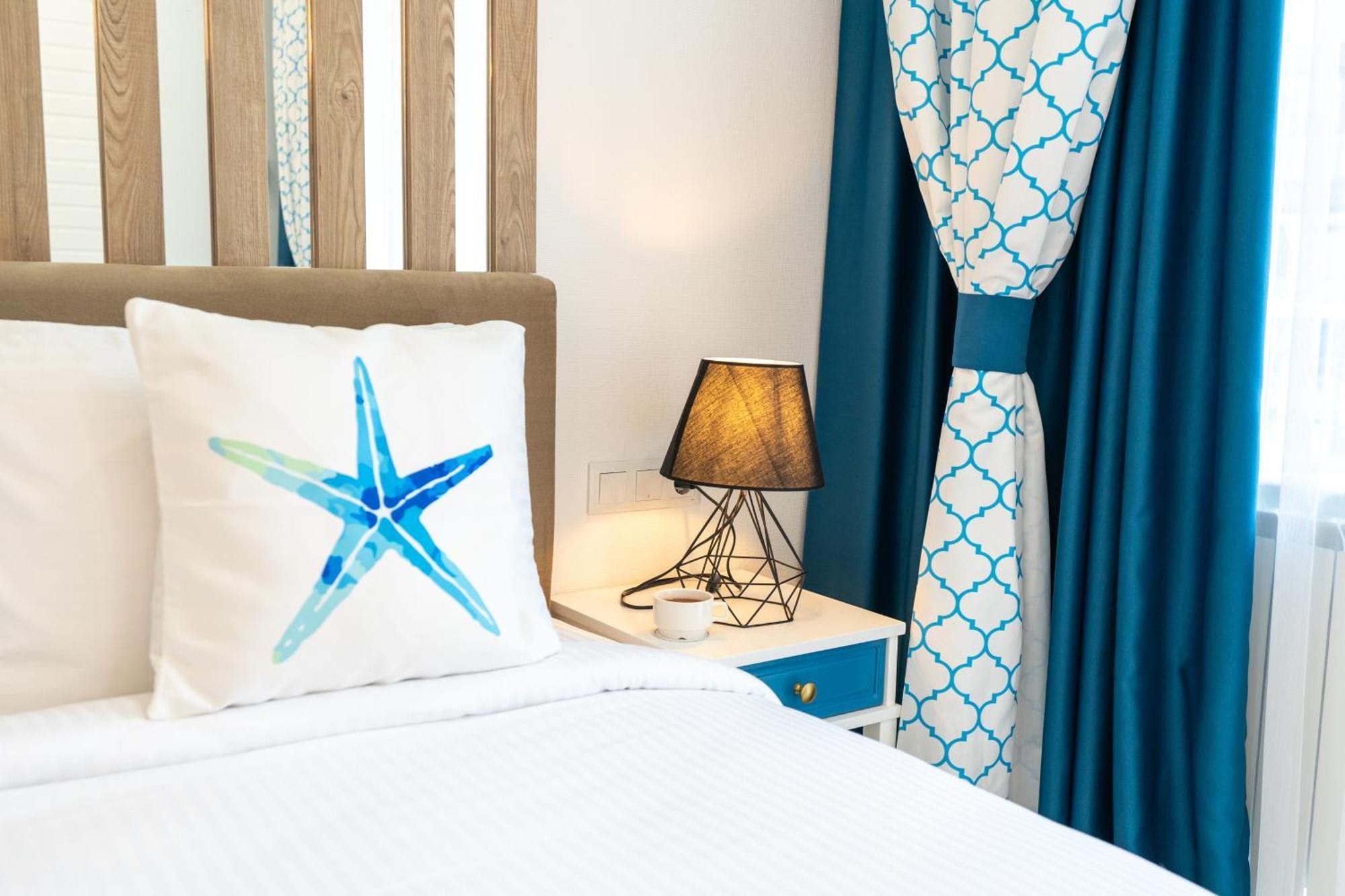 Seagull Beachfront Boutique Hotel บาทูมิ ภายนอก รูปภาพ